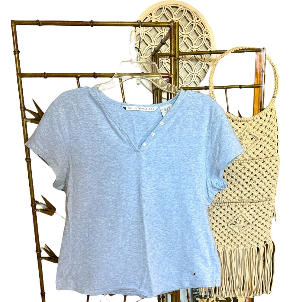 Tommy Hilfiger v-neck logo top with cute button details.  EUC SIZE XL.
